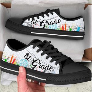 personalized custom class white paper educational pattern low top shoes for teachers 1